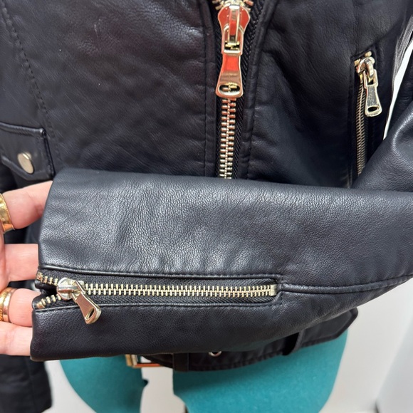 French Connection Vegan Leather Moto Jacket Black/Gold Size 2 - Picture 9 of 16